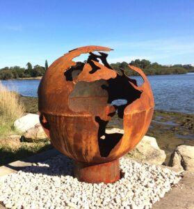 Elegan Globe Fire Pits
